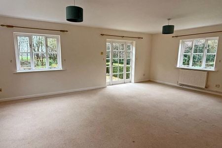 3 bedroom detached house to rent - Photo 3