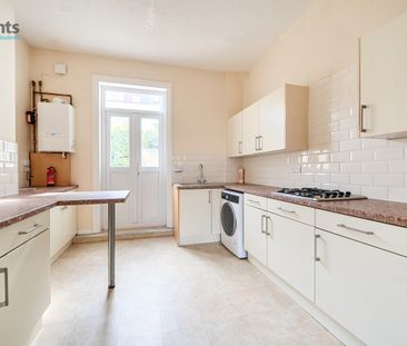 5 bedroom house to rent - Photo 1