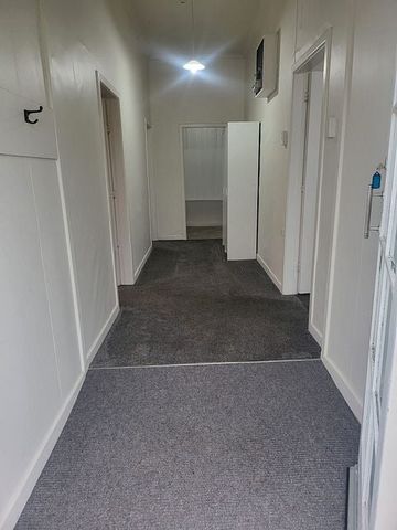 Charming 2BR Flat in Georgetown! - Photo 4