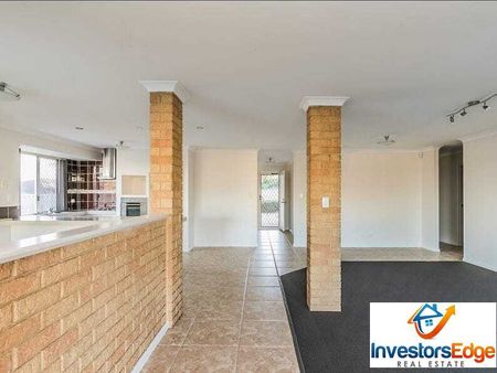 Spacious Home! - Photo 5