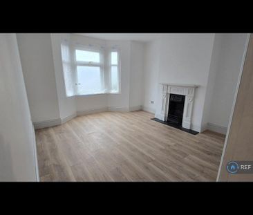 4 bedroom detached house to rent - Photo 1