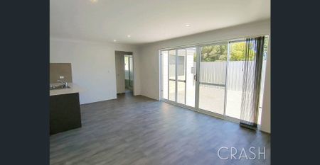 Brand New 3x2 Villa in Armadale - Photo 2