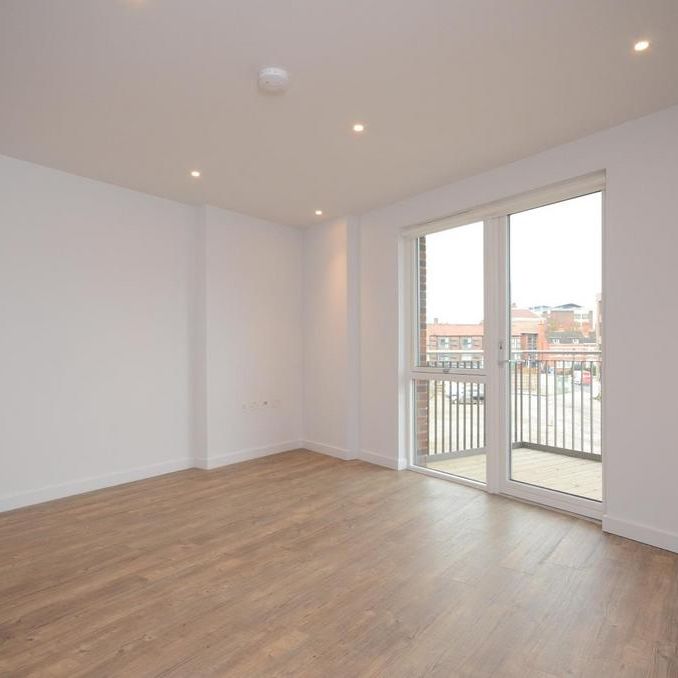 1 bedroom flat to rent - Photo 1