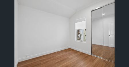 Escape to your dream home! Nestled in a tranquil neighbourhood - Photo 5