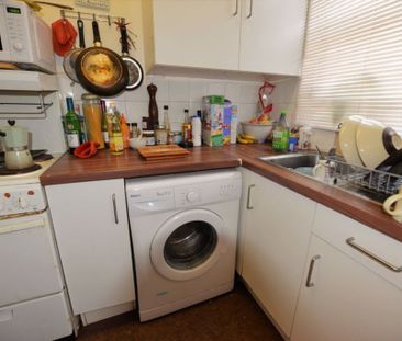 1 bedroom House in Autumn Avenue, Leeds - Photo 6