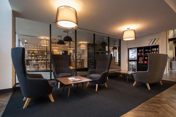 Studio to rent - Photo 1