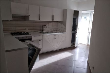 Apartamento T4 em Lisboa - Photo 4