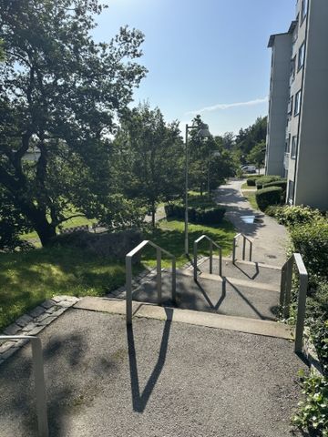 Bandhagen - 2rok - tillsv - 12.650kr/mån - Photo 4