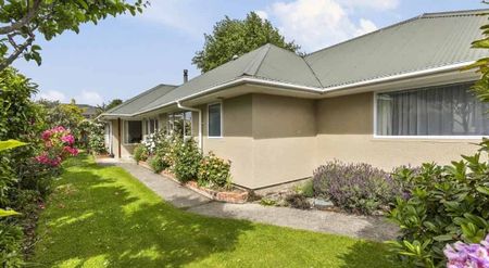 FAMILY Home in Mosgiel - Photo 3