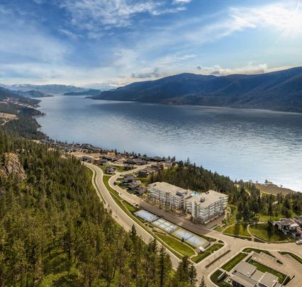 Stunning 3rd Floor unit – LAKESTONE - Photo 1
