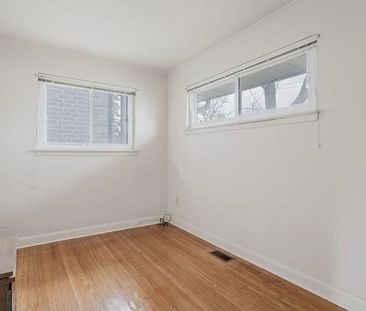 For Lease - 2416 Rebecca Street, Oakville, Ontario - Photo 2