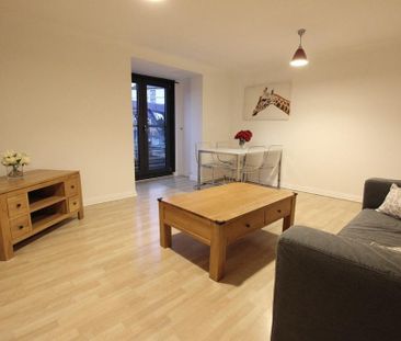 2 bedroom flat to rent - Photo 1