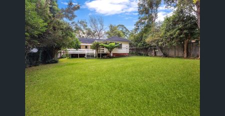 Garden oasis family home - Photo 2