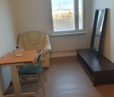 Kaskögatan, Kista - Photo 2