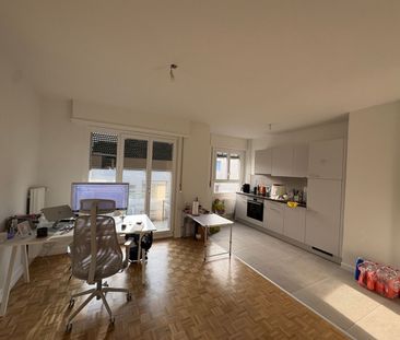 Wohnung mit 3.5 Zimmern im 3. Stock - Photo 2