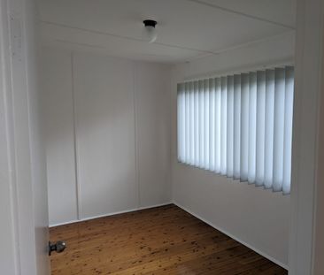 Spacious Family Home in Prime The Entrance Location - Photo 4