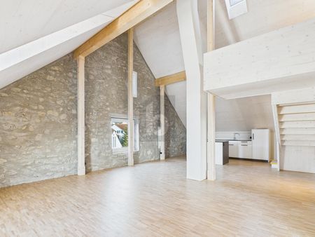 GENEROUS WITH OPEN SPACE CONCEPT - Photo 2