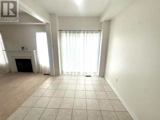 69 FIMCO CRESCENT - Photo 1