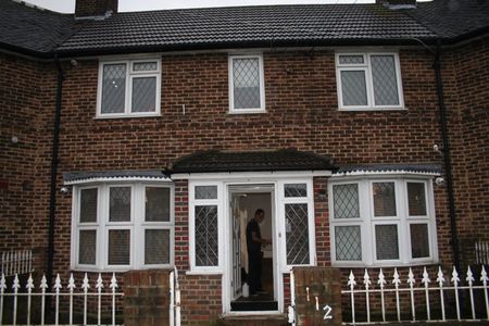 Studio Flat, Boundfield Road, SE6 - Photo 2