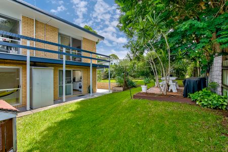 23B Howard Street, Grange QLD 4051 - House For Rent | Domain - Photo 2