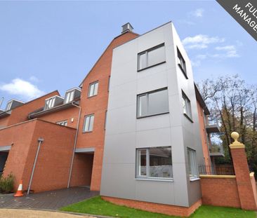 2 bedroom Flat in Brindlecombe House, Camberley - Photo 6