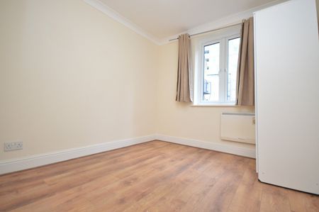 2 Bed Flat, Peninsula Court, E14 - Photo 2