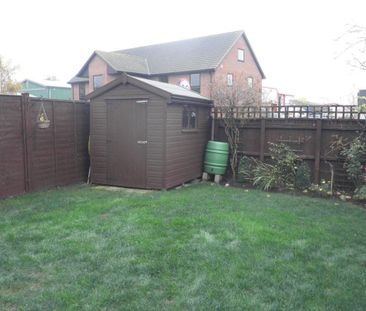 Suffield Close, Long Stratton, NORWICH - Photo 4