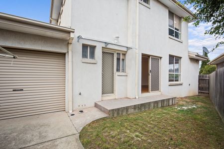 3 Bedroom Spacious Family Home! - Photo 3