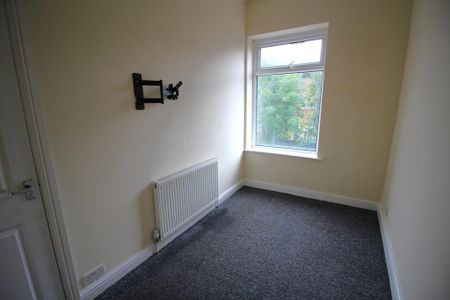 2 bedroom terraced house to rent - Photo 3