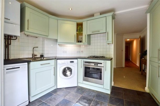 Bishop's Stortford, Hertfordshire - Photo 1