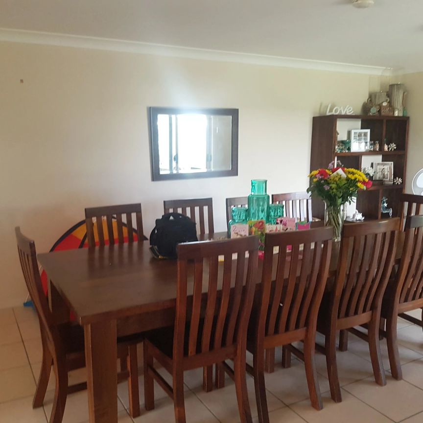 10 Freeman Street, Avoca QLD 4670 - House For Rent | Domain - Photo 1