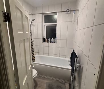 Room in a Shared House, Hillbrook Road, SW17 - Photo 5