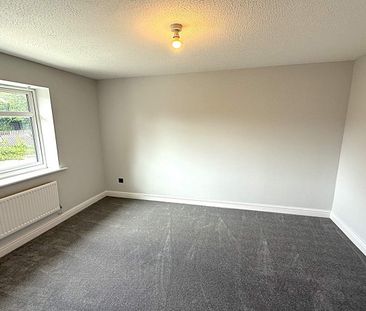 Deepwell Avenue, Halfway, Sheffield, S20 - Photo 4