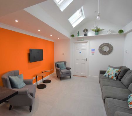 Price £4,200 pcm - Available 01/07/2026 - Furnished - Photo 2