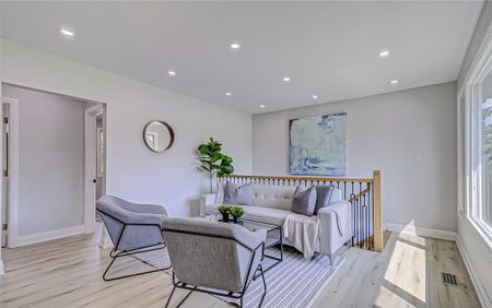 For Lease - 40 Ewing Street, Halton Hills, Ontario - Photo 2