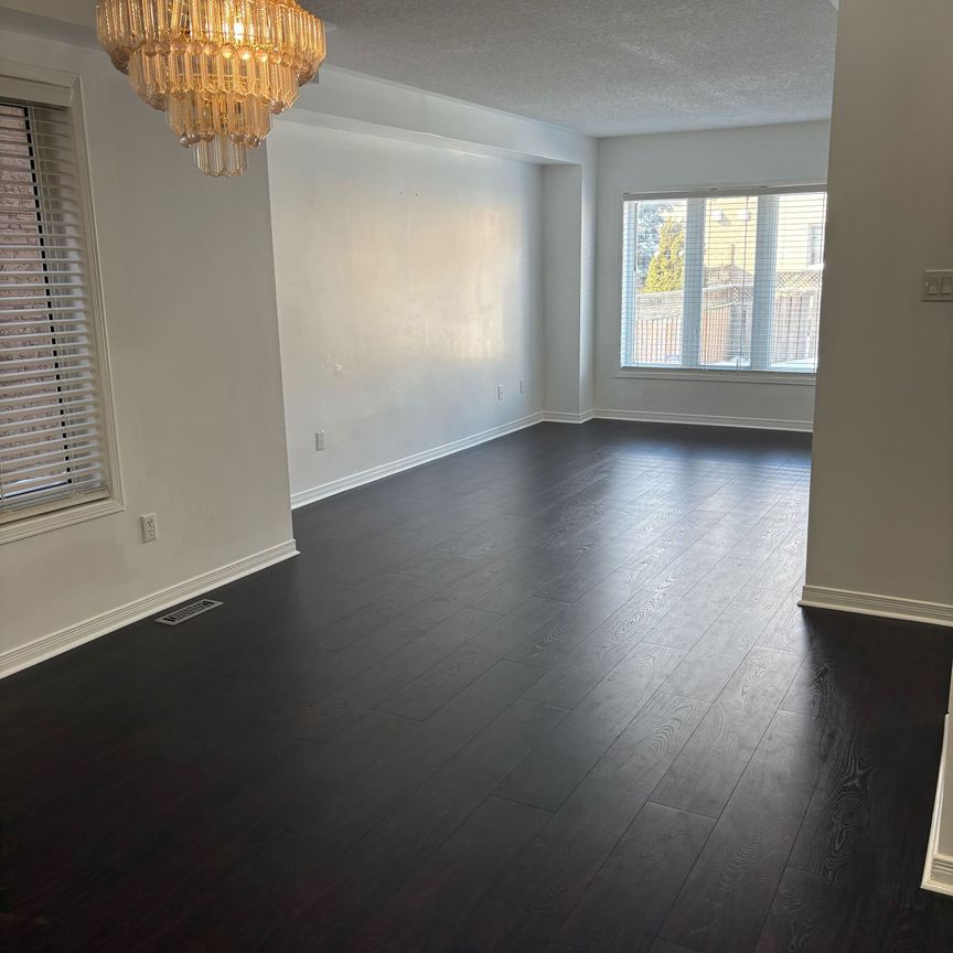 For Lease - 48 Gecko Court, Brampton, Ontario - Photo 1