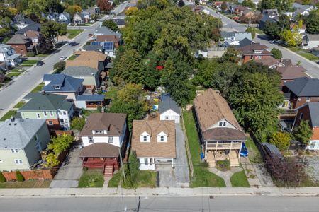 Fully Detached 2 Bedroom home in Niagara Falls! - Photo 4