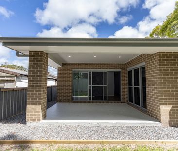 10 Tanilba Road, Mallabula NSW 2319 - House For Rent | Domain - Photo 4