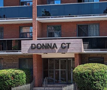 Donna Court | 55 Victoria Ave. S., Hamilton - Photo 1