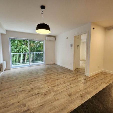 NOUVEAU**3 ½ avec BUREAU et STATIONNEMENT** Ste-Foy - Photo 4