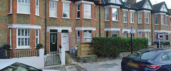 Studio Flat, Darwin Road, W5 - Photo 1