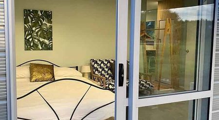 A peaceful, private self-contained studio - Photo 2