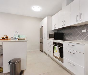 Modern two bedroom unit! - Photo 6