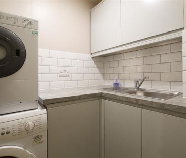 Room 1, East Road, Cambridge - Photo 2