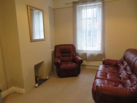 78 Queen Street, Lurgan, BT66 8BL - Photo 3