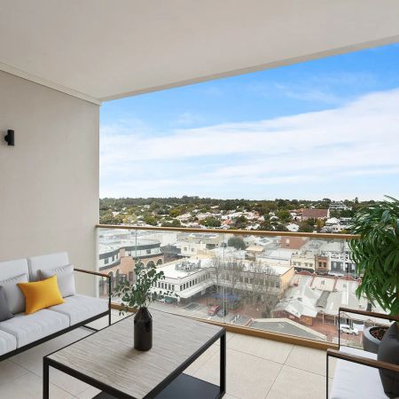 GORGEOUS APARTMENT IN CENTRAL LOCATION - Photo 4