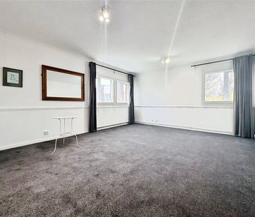 Sandown Close, Hounslow, TW5 9SG - Photo 1