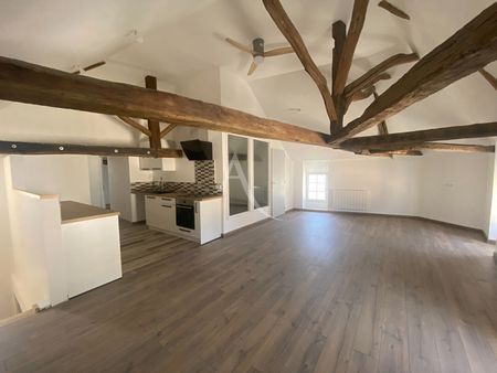 Location Appartement 3 pièces 65m² BEAUFORT EN ANJOU 49250 - Photo 2