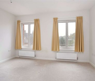 Three bedroom family home in Central Winchester. - Photo 6