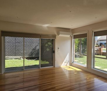 Great Location - Photo 4